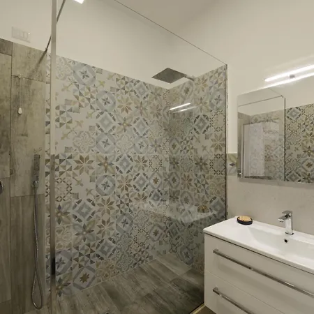 Kennedy Family Apts * Alguer